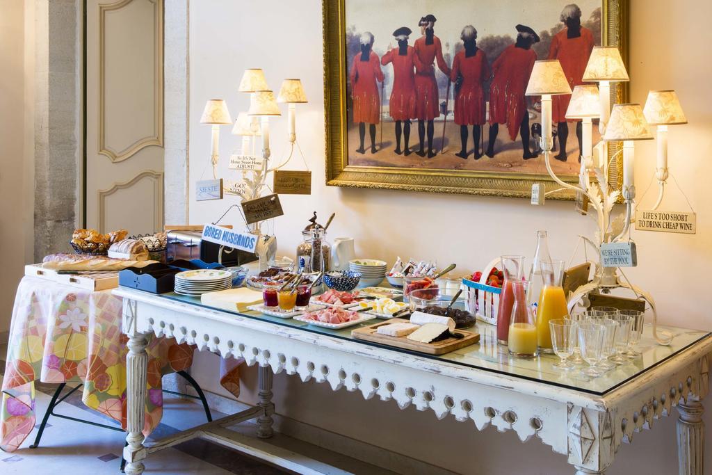 Chateau Talaud Bed & Breakfast Loriol-du-Comtat Eksteriør bilde