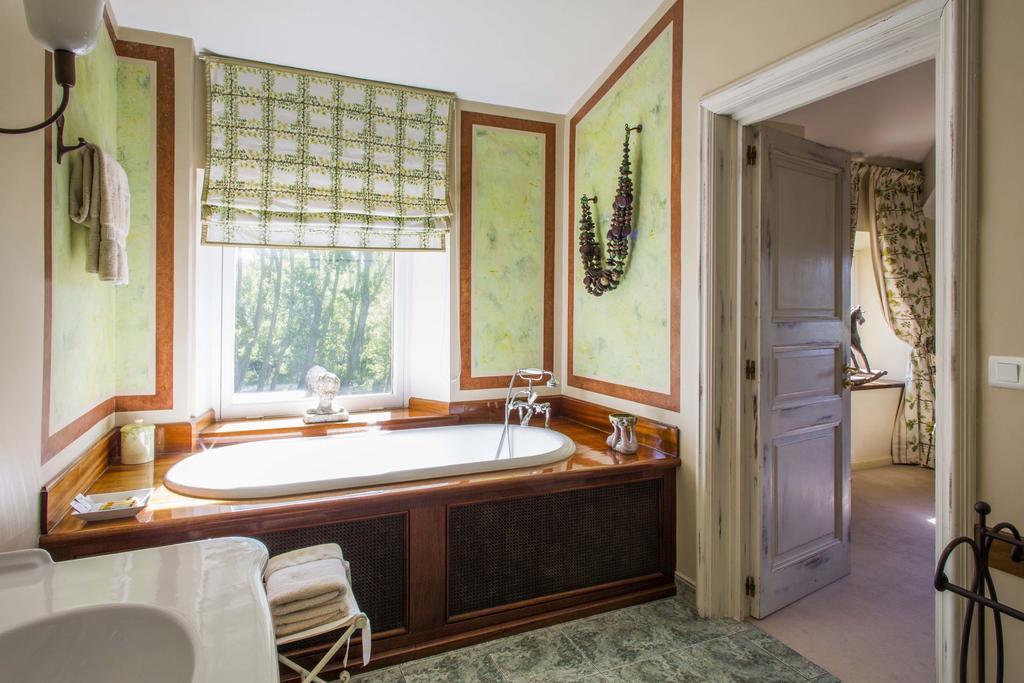 Chateau Talaud Bed & Breakfast Loriol-du-Comtat Rom bilde