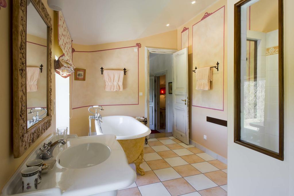 Chateau Talaud Bed & Breakfast Loriol-du-Comtat Rom bilde